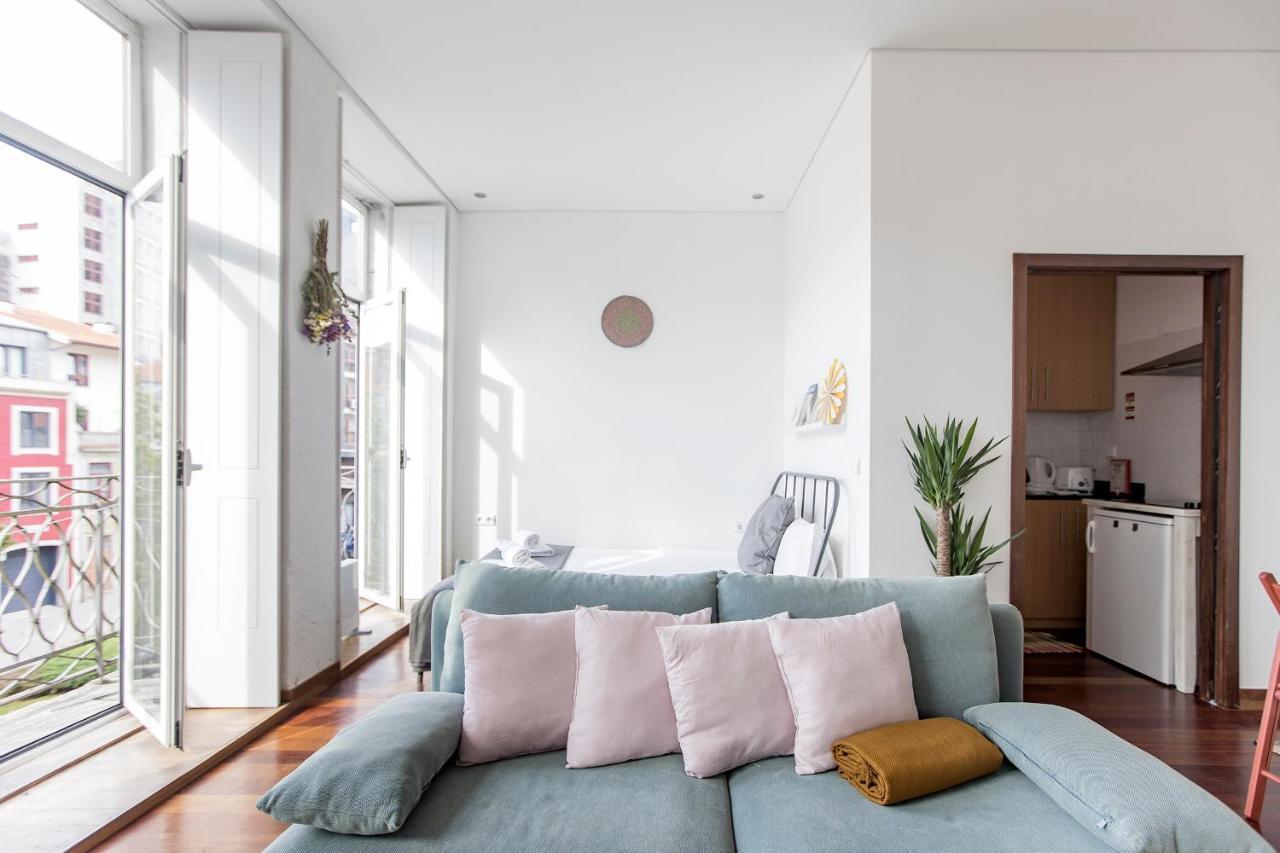 Bonjardim Studio W/ Balcony By Lovelystay Porto Eksteriør billede